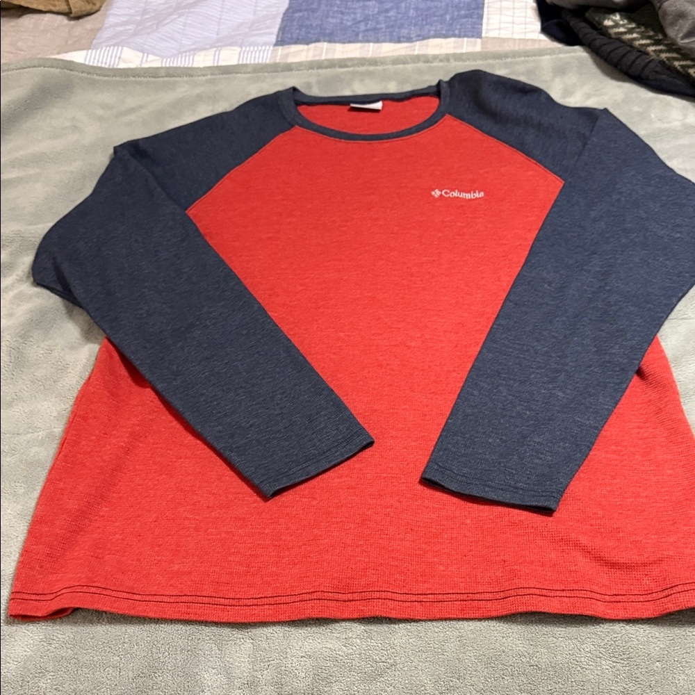 Columbia Men's Red and Dark Gray Crewneck Sweater: EXCELLENT CONDITION